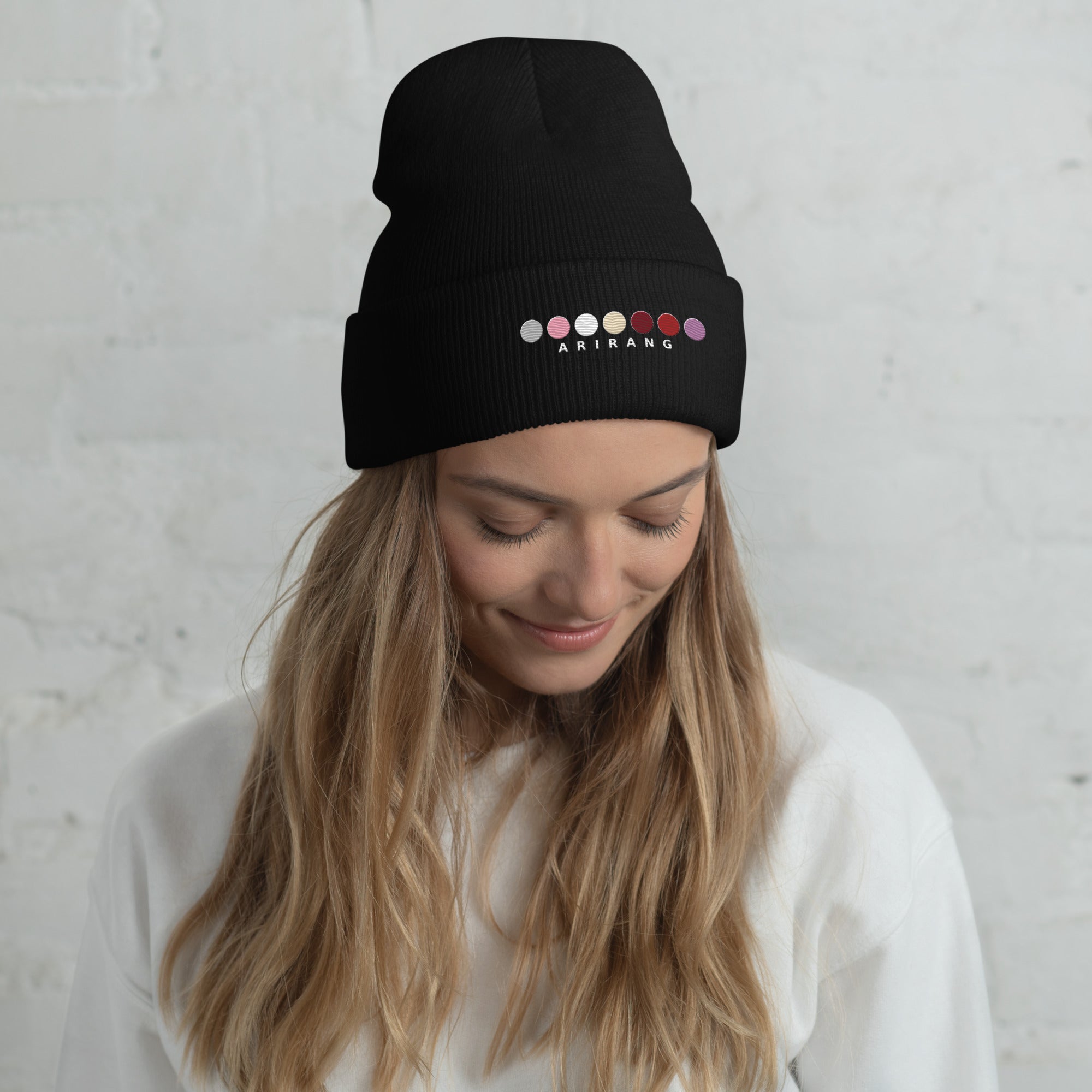 ARIRANG Embroidered Cuffed Ribbed Beanie